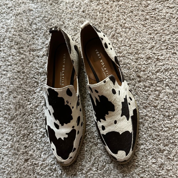 Very Volatile Women's Cow Print Loafers - Picture 2 of 4